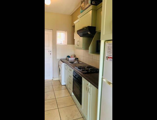 2 BEDROOM PROPERTY TO RENT IN KINGSWOOD